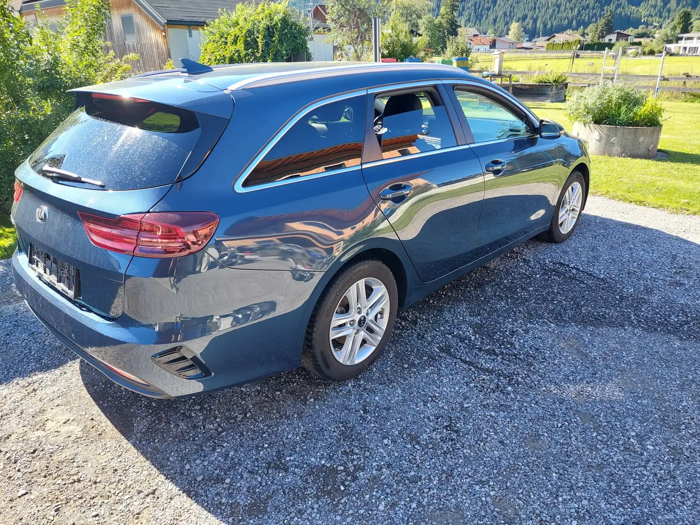 Kia Ceed SW / cee'd SW ceed SW 1,4 TGDI ISG Gold DCT Gold Blau - 2