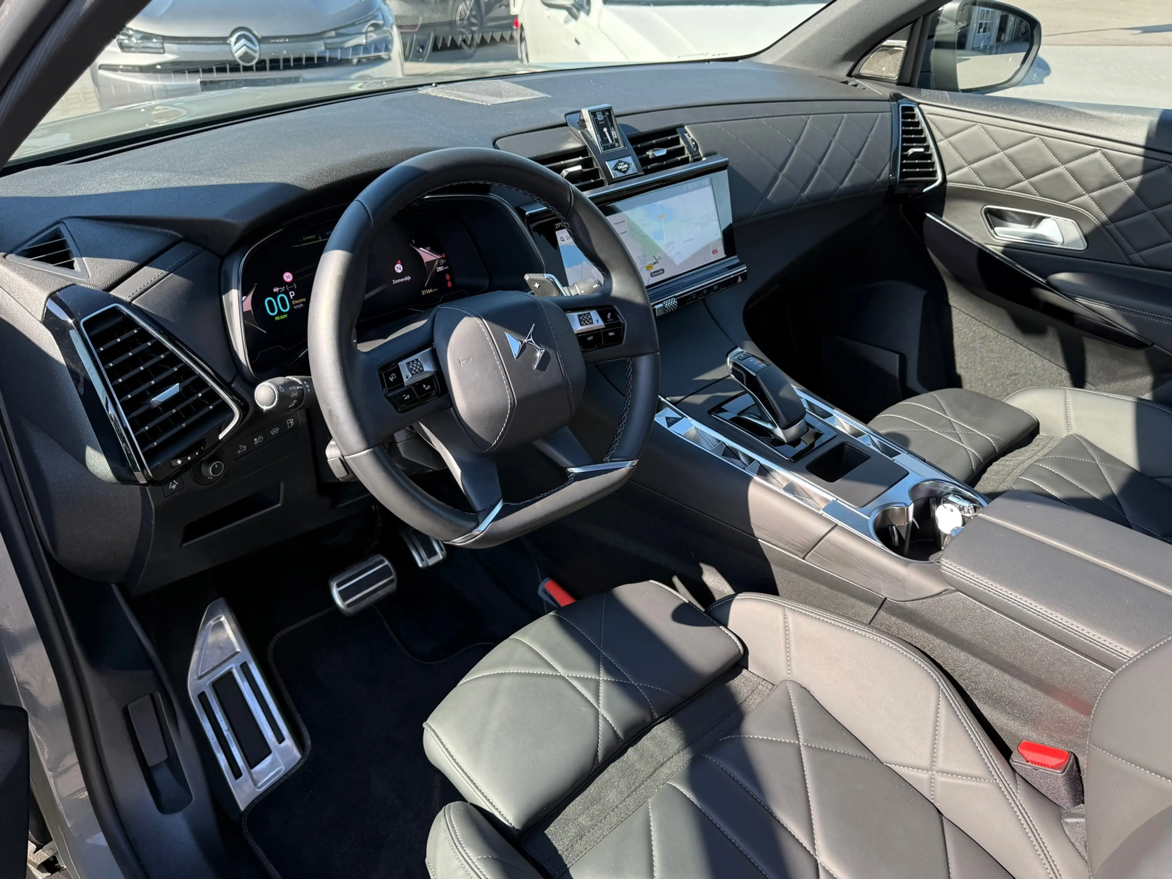 DS Automobiles DS 7 1.6 PHEV 300 4x4 PallaS HIFI FOCAL SCHUIFDAK PACK — photo 3