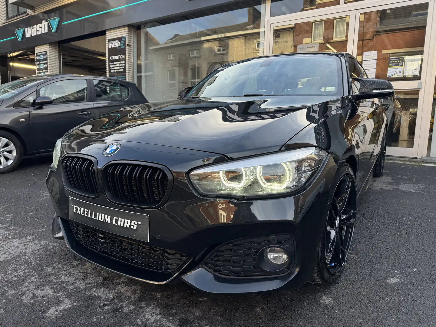 BMW 118 iA Pack-m Boite Auto Cuir Led Gps Jante Schwarz - 1