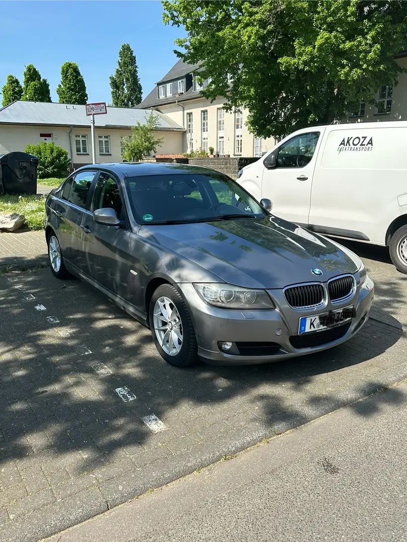 BMW 320 320d DPF Aut. - 2