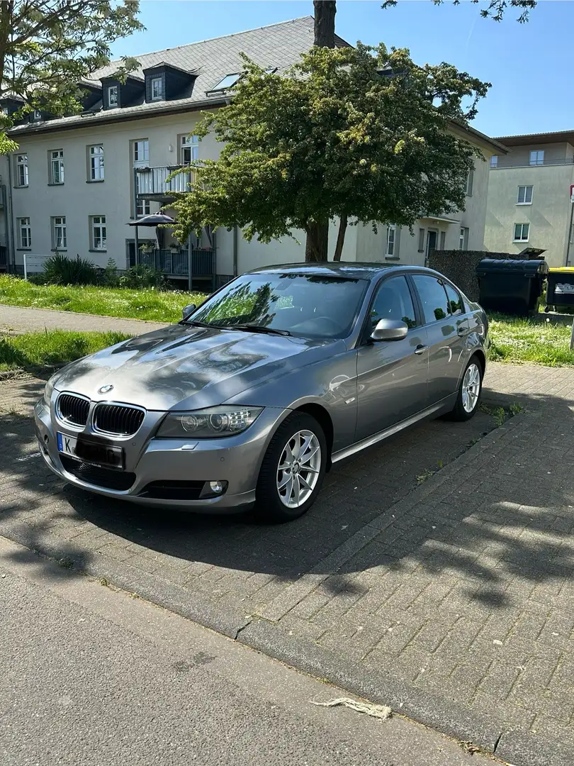 BMW 320 320d DPF Aut. - 1