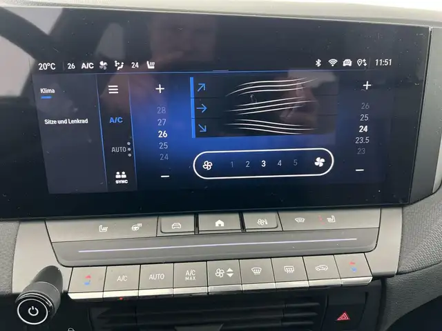 Opel Astra view 15
