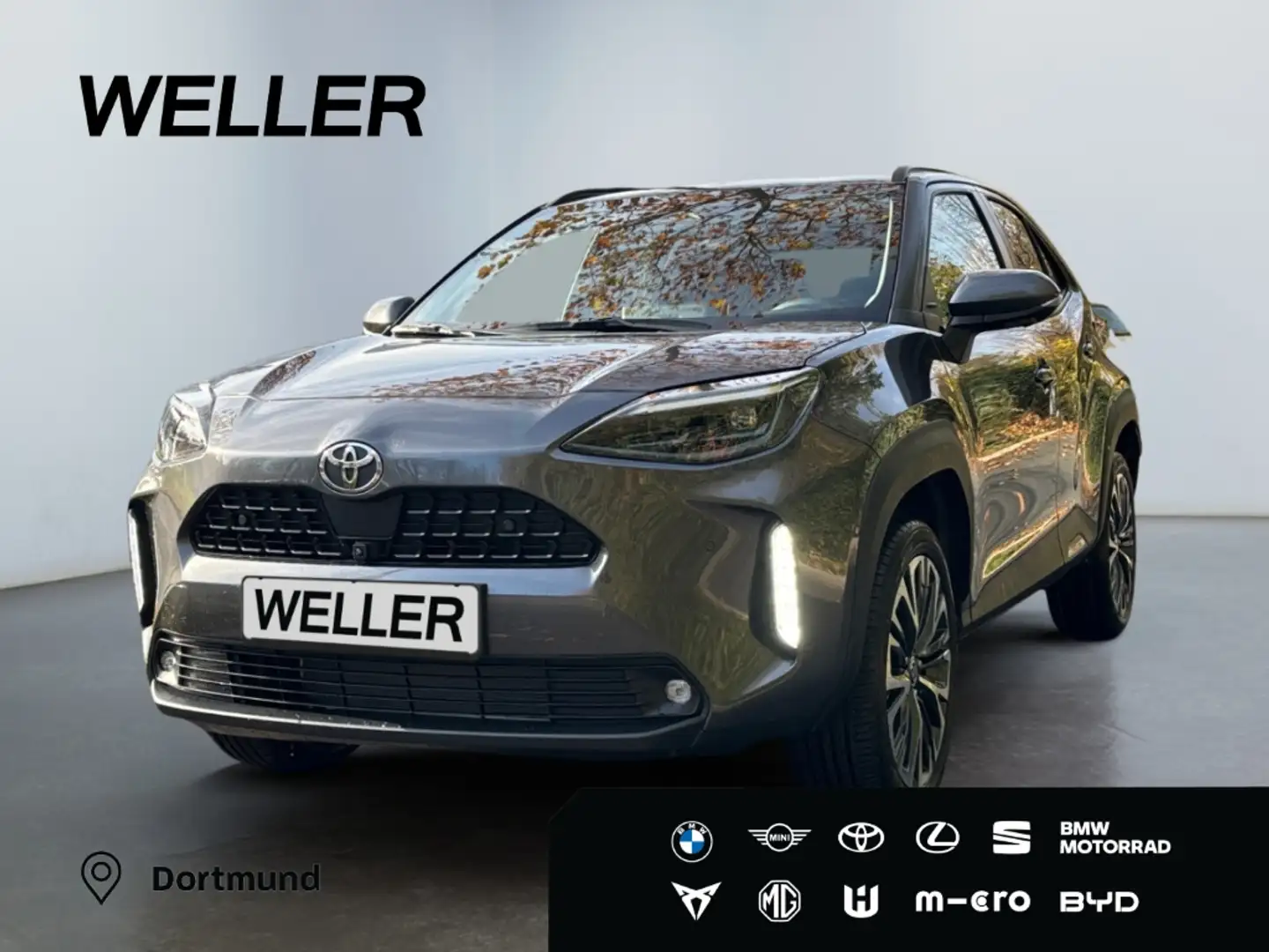 Toyota Yaris Cross Hybrid 130 1.5 Style *Matrix*360°*JBL* Grijs - 1