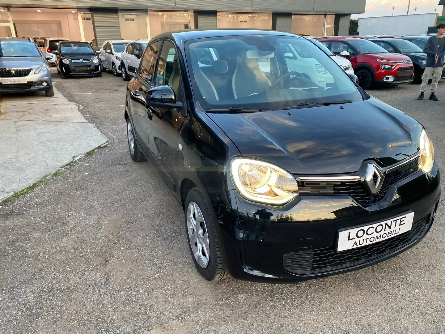 Renault Twingo 1.0 sce Intens 73cv *NEOPATENTATI* Černá - 1