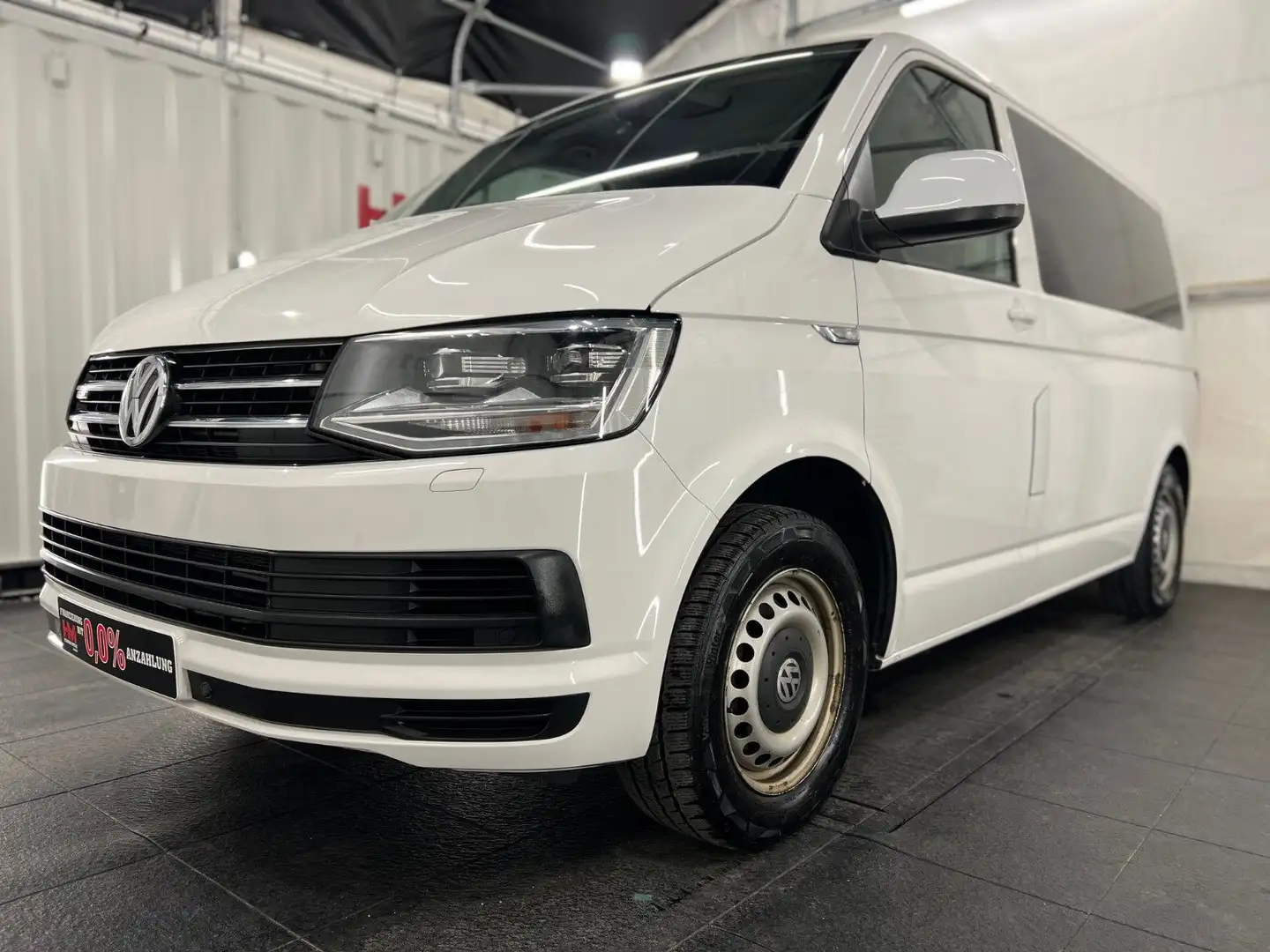 Volkswagen T6 Caravelle Comfortline 4Motion LED Nav Standh. Weiß - 1