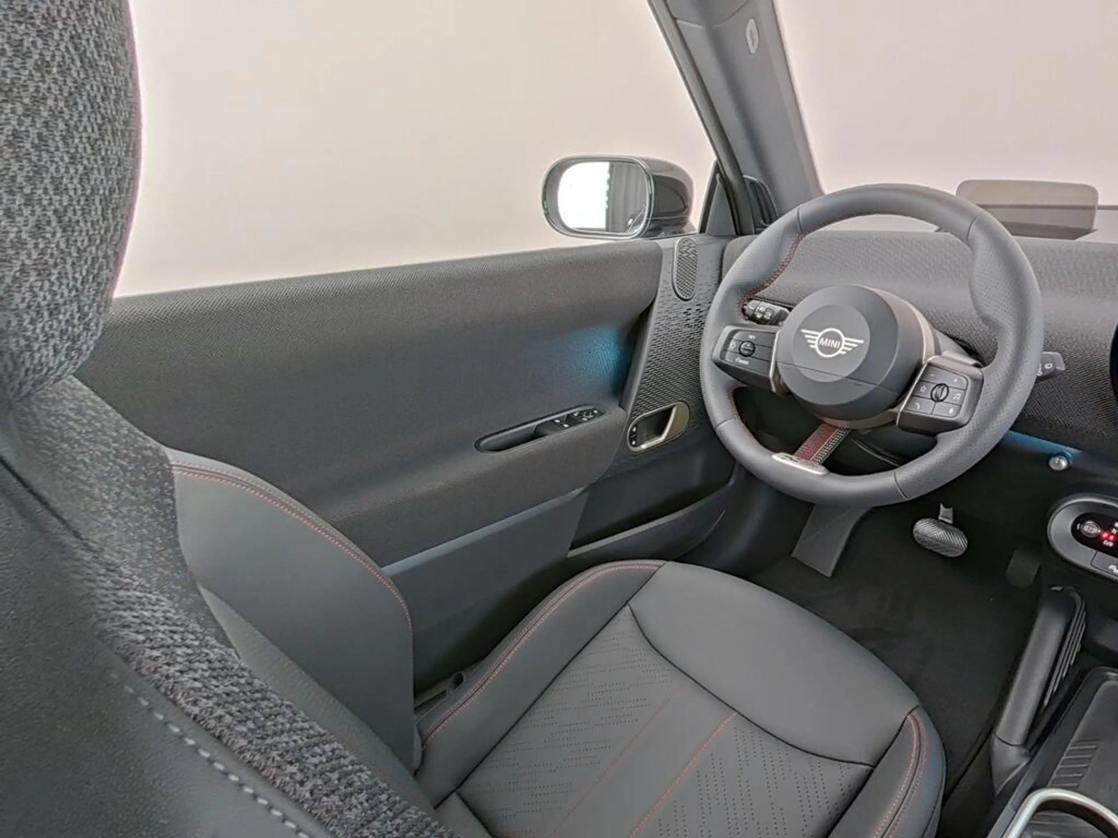 MINI John Cooper Works E 3-Deurs Cooper M 40.7 kWh — photo 4