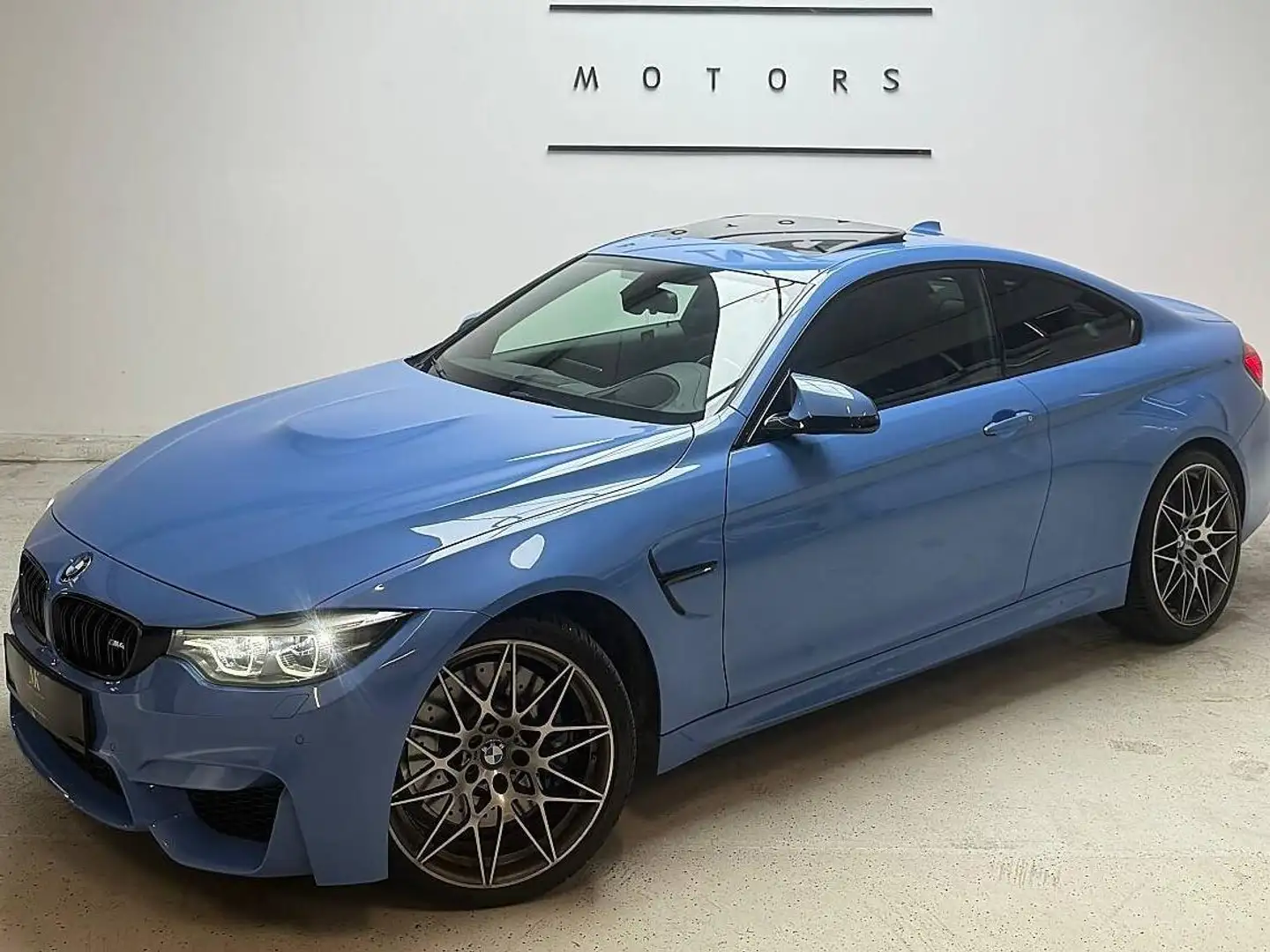 BMW M4 Basis Blau - 1