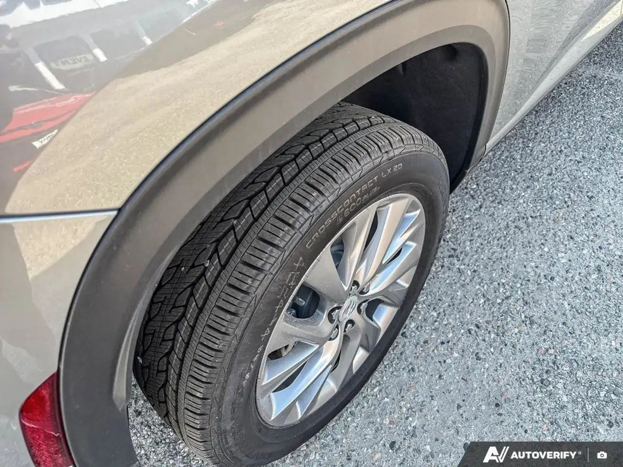 Buick Enclave снимка Buick Enclave