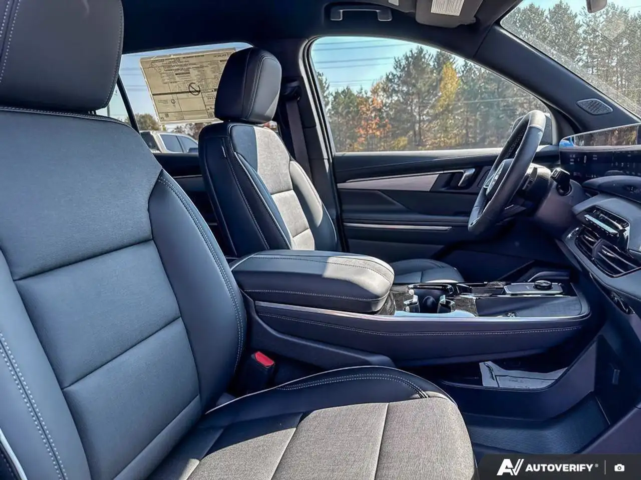 Buick Enclave снимка Buick Enclave