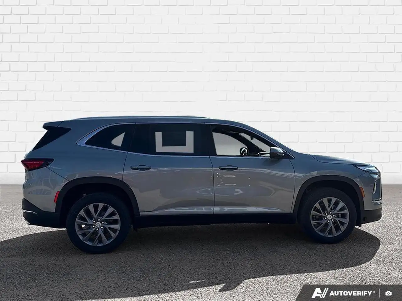 Buick Enclave снимка Buick Enclave