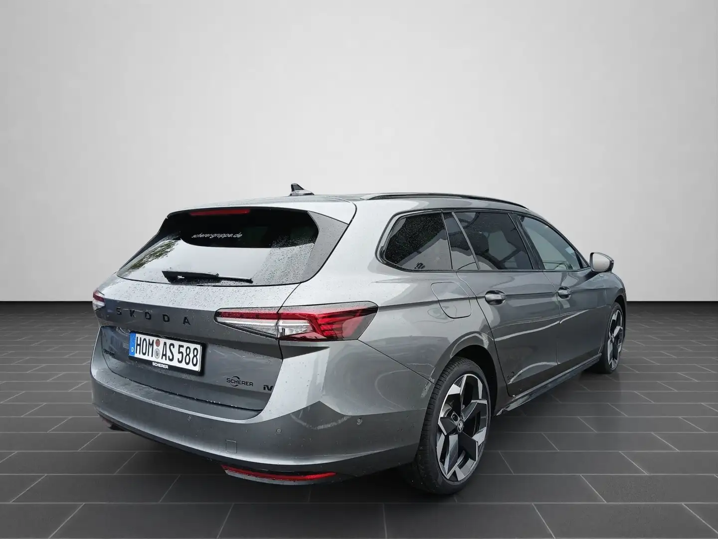 Skoda Superb Combi Sportline 1,5 TSI iV 150 KW 6-Gang Grau - 2