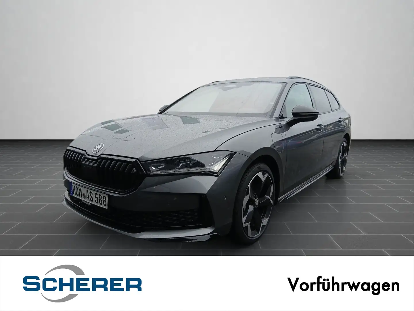 Skoda Superb Combi Sportline 1,5 TSI iV 150 KW 6-Gang Grau - 1