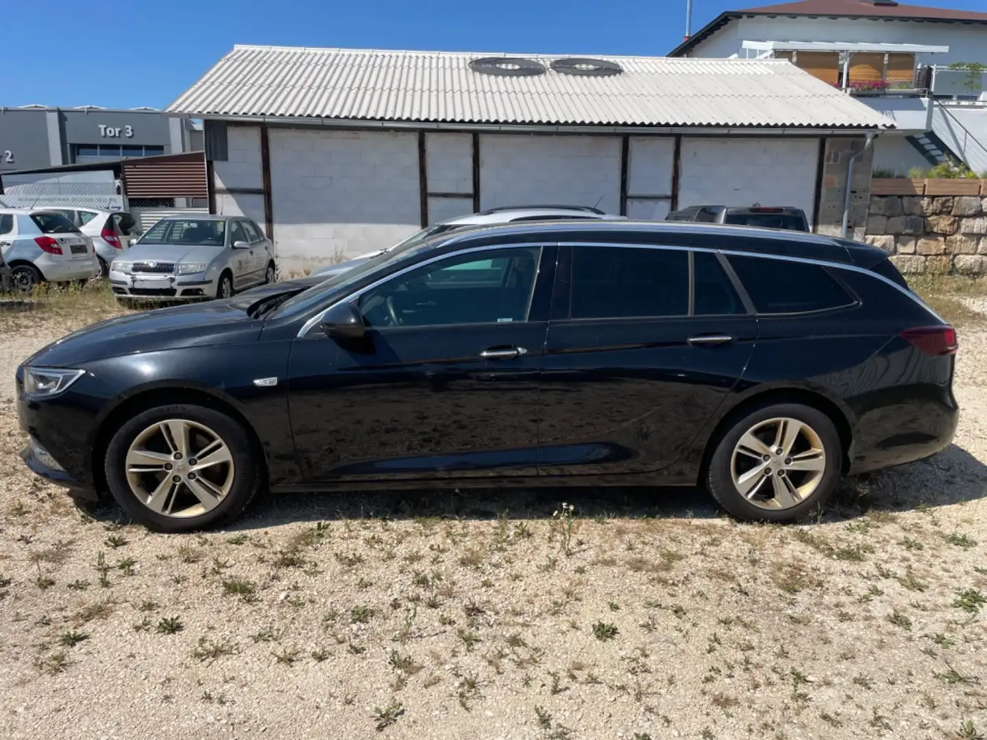 Opel Insignia B Sports Spur Abstand AHK LED Schwarz - 2