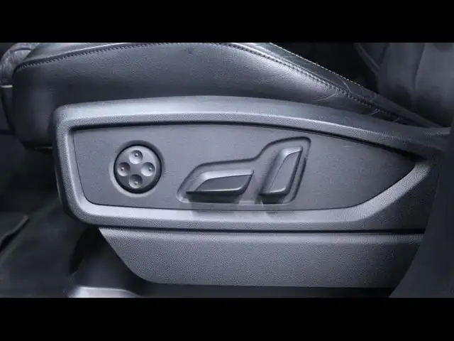Audi Q5 view 26