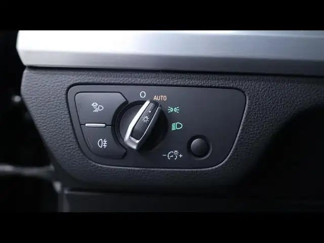 Audi Q5 view 28