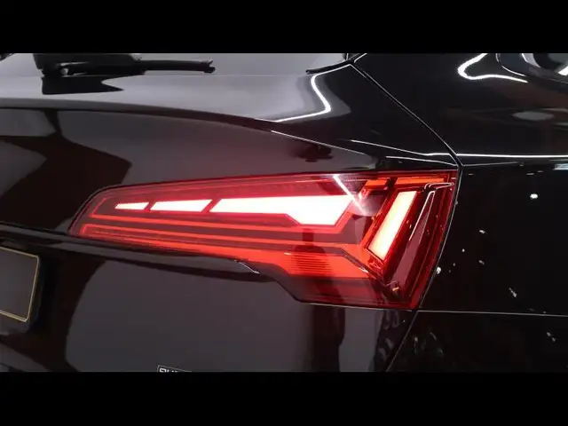 Audi Q5 view 9
