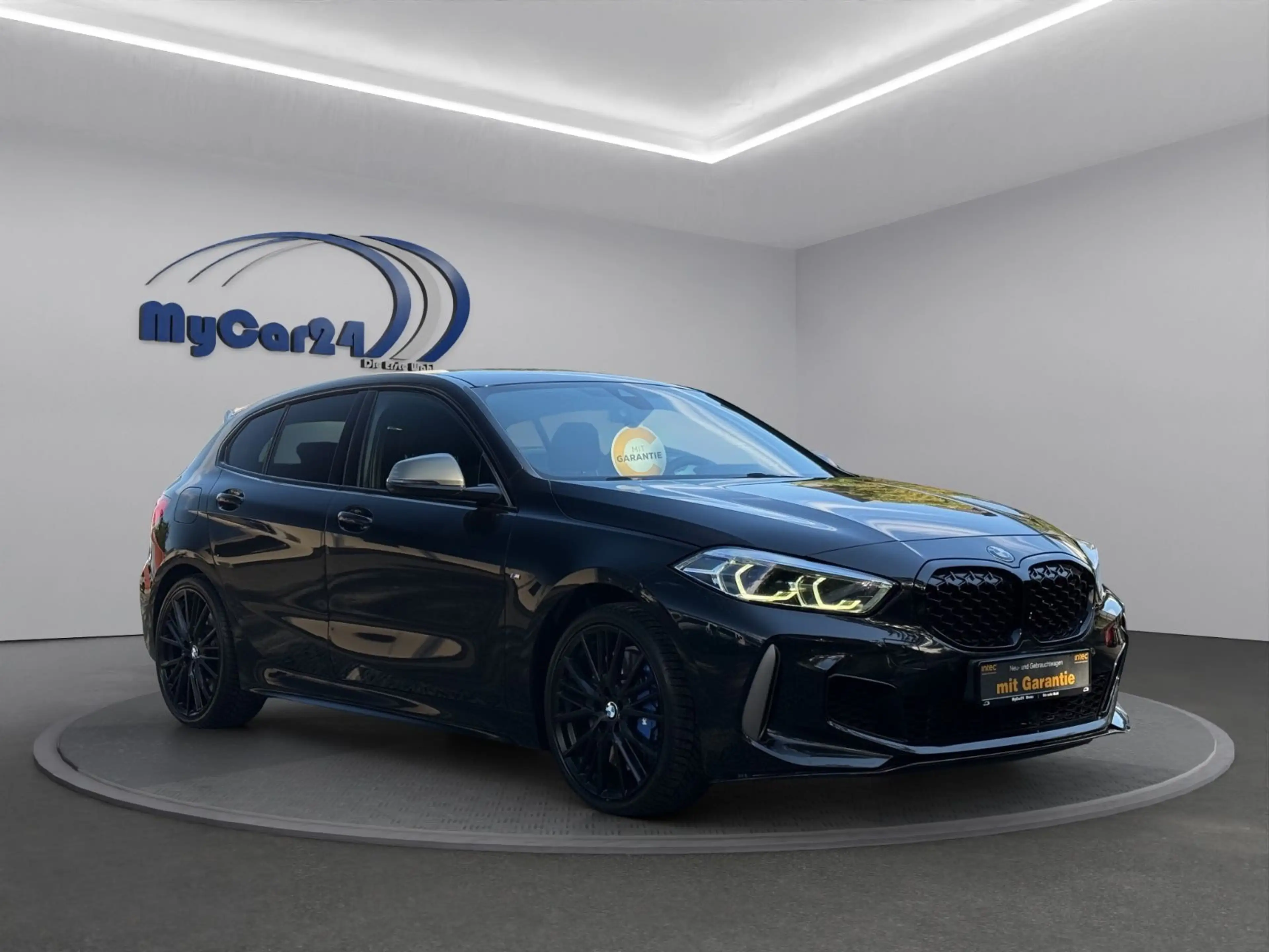 BMW 135 i xDrive°Shadow°HeadUp°Leder°LenkradHZG°LED — photo 2