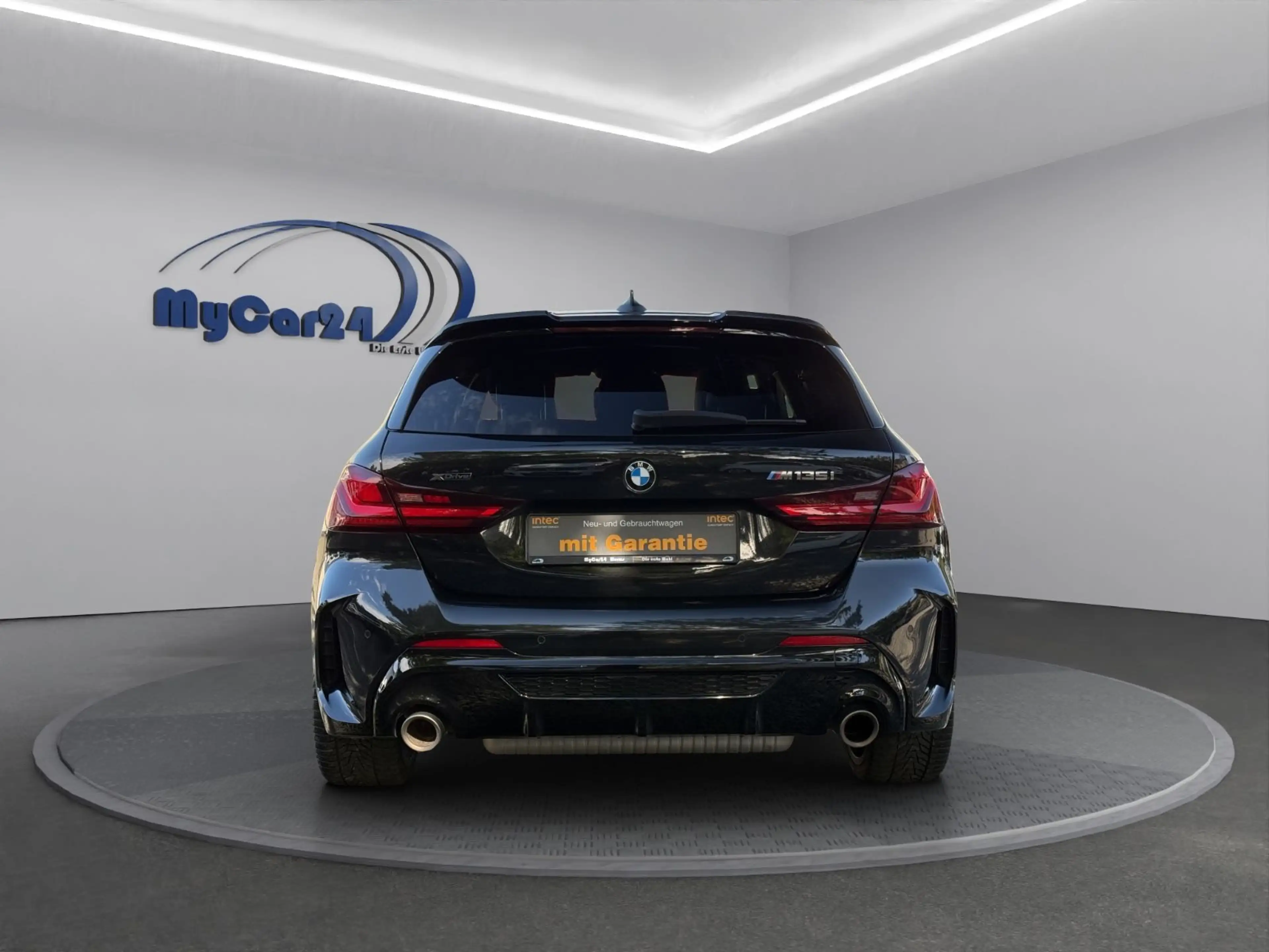 BMW 135 i xDrive°Shadow°HeadUp°Leder°LenkradHZG°LED — photo 9