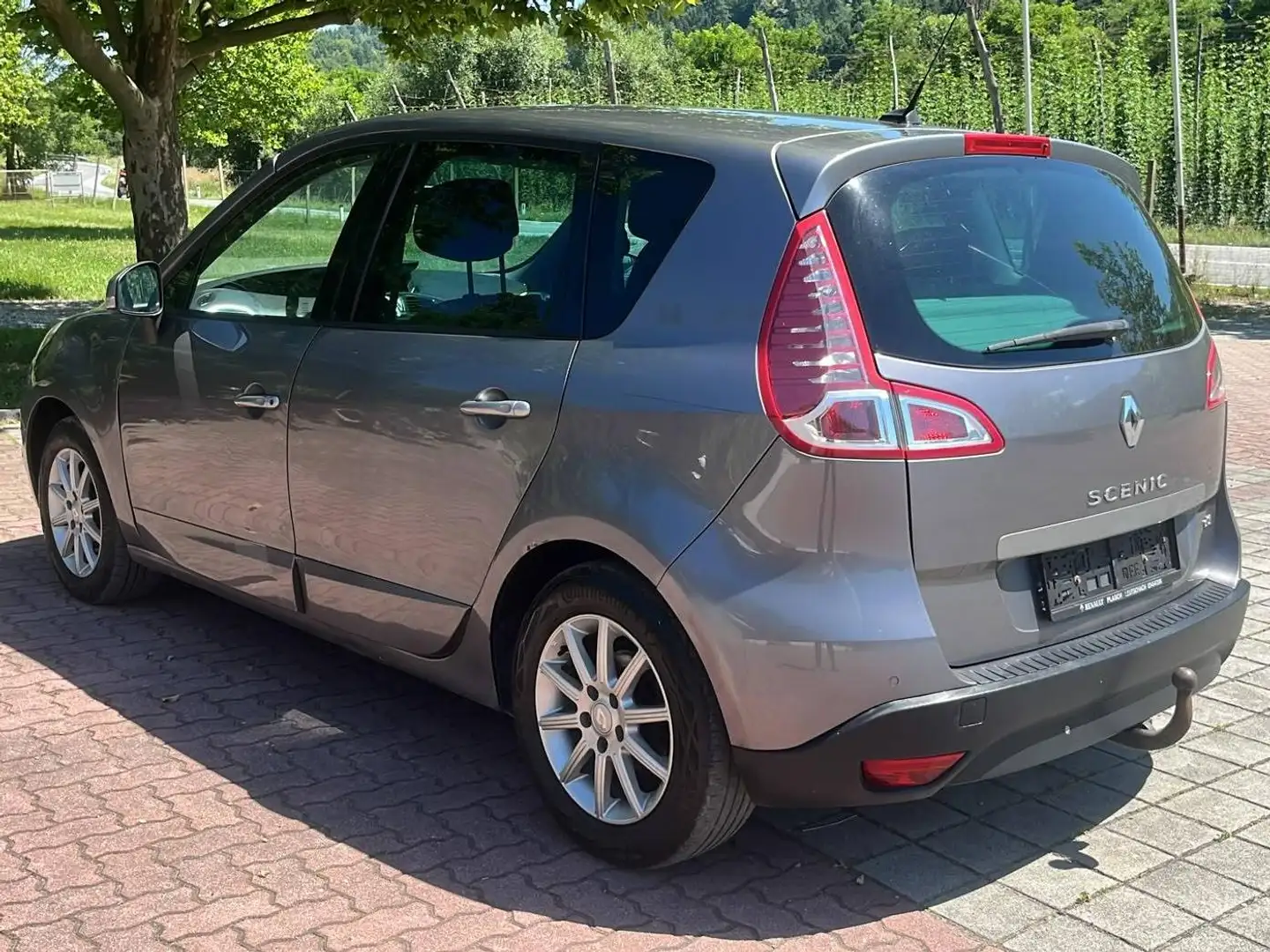 Renault Scenic Scénic Dynamique Luxus 1,9 dCi Dynamique Luxus Grau - 2