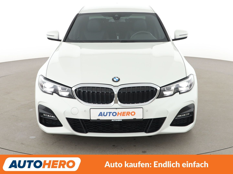 BMW 320 320d M Sport Aut.*NAVI*LED*TEMPO*PDC*SHZ* — photo 9
