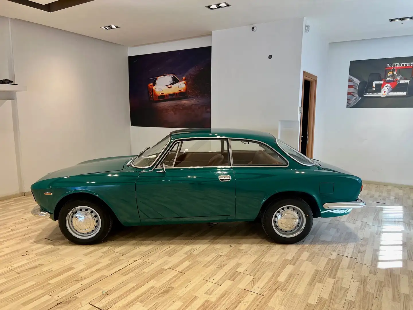 Alfa Romeo GT 1300  SCALINO - Green - 2