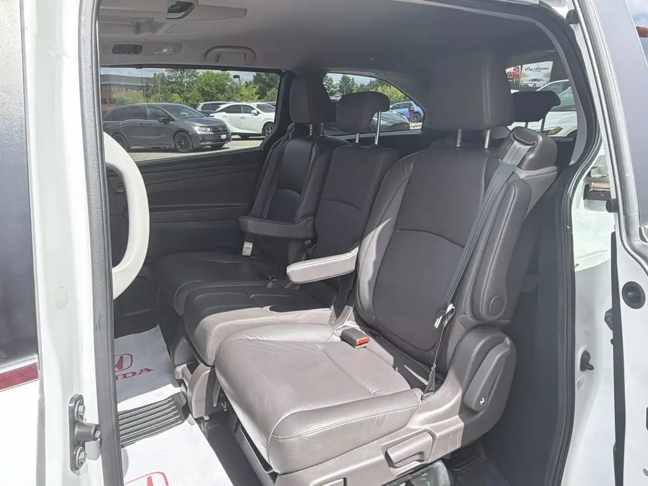 Honda Odyssey photo Honda Odyssey