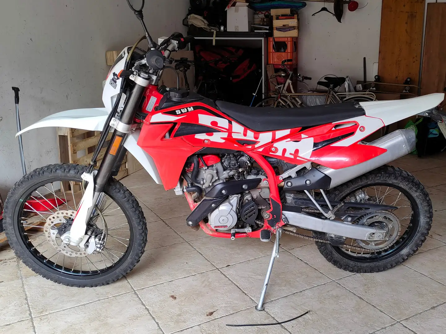 SWM RS 125 R Rosso - 1