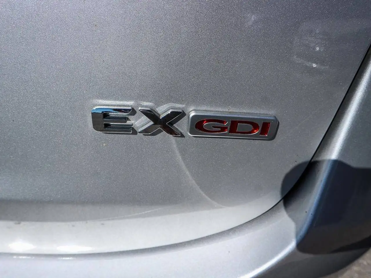 Kia Rondo снимка Kia Rondo