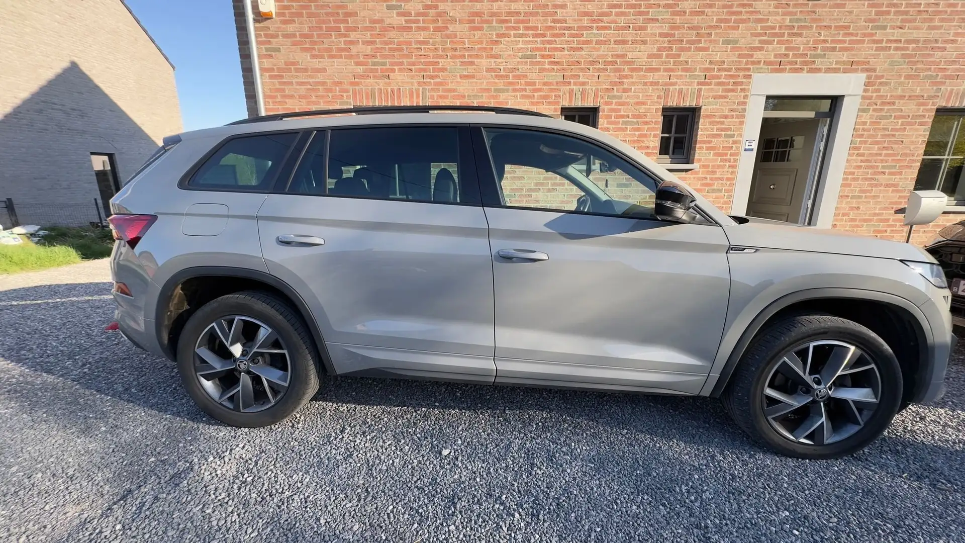 Skoda Kodiaq Kodiaq+1.5+TSI+150+ACT+DSG7+7pl+Sportline Gris - 2
