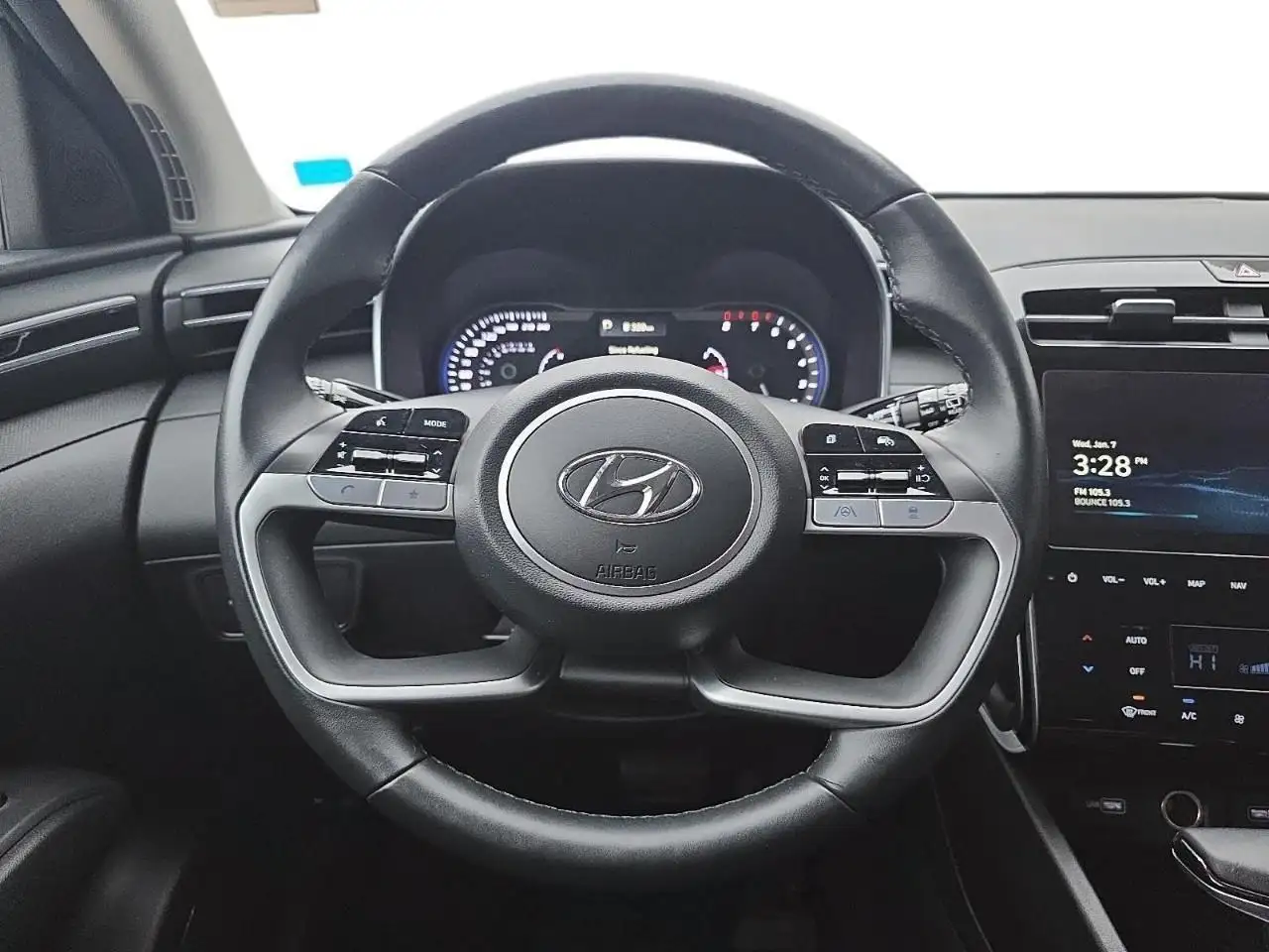 Hyundai TUCSON снимка Hyundai TUCSON