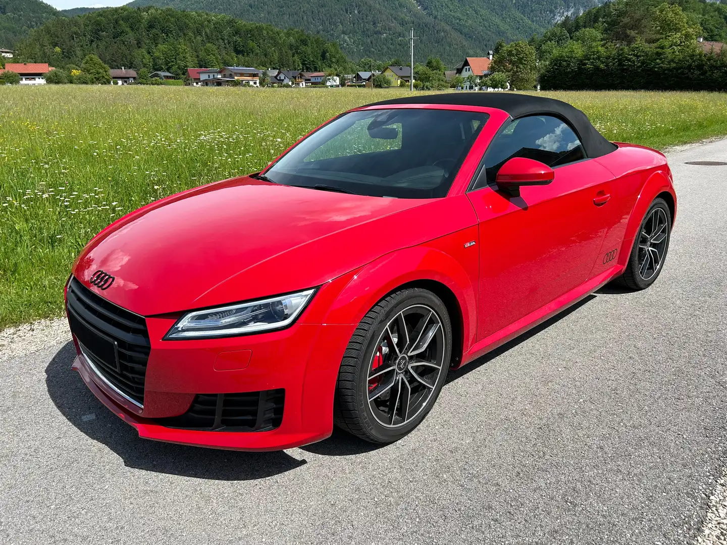 Audi TT TT Roadster 2,0 TFSI Rot - 1