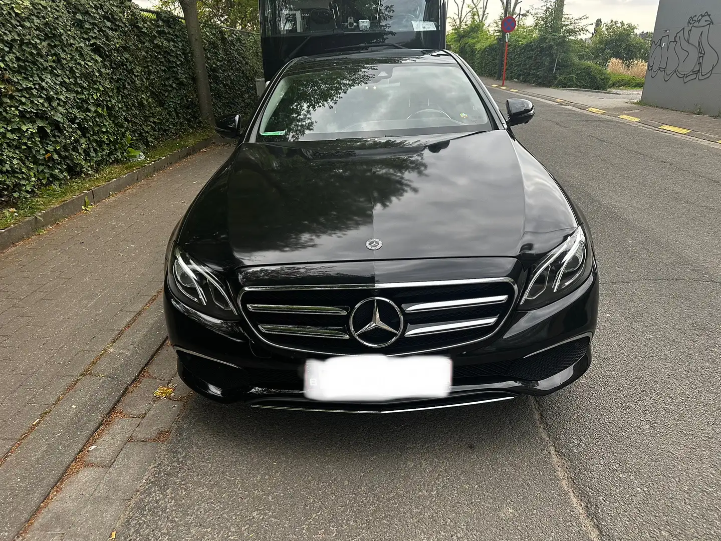 Mercedes-Benz E 220 Avangarde Pano Zwart - 1