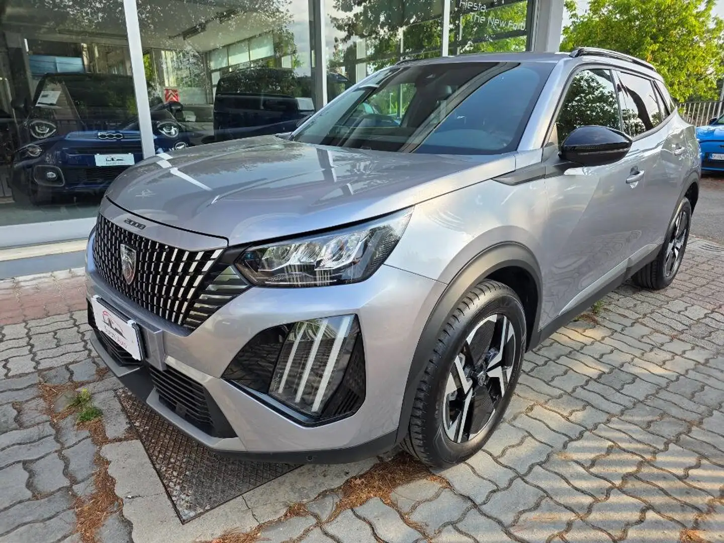 Peugeot 2008 1.2 puretech Allure s&s 100cv Gris - 1