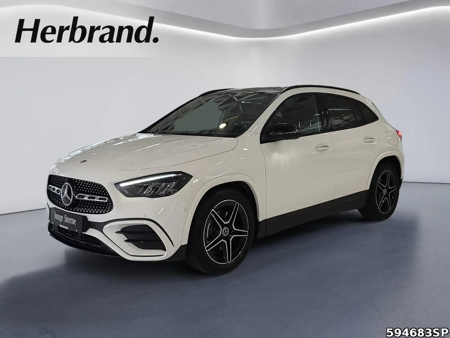 Mercedes-Benz GLA 200 AMG AHK PANORAMA 360° KEYLESS-GO LED Weiß - 1