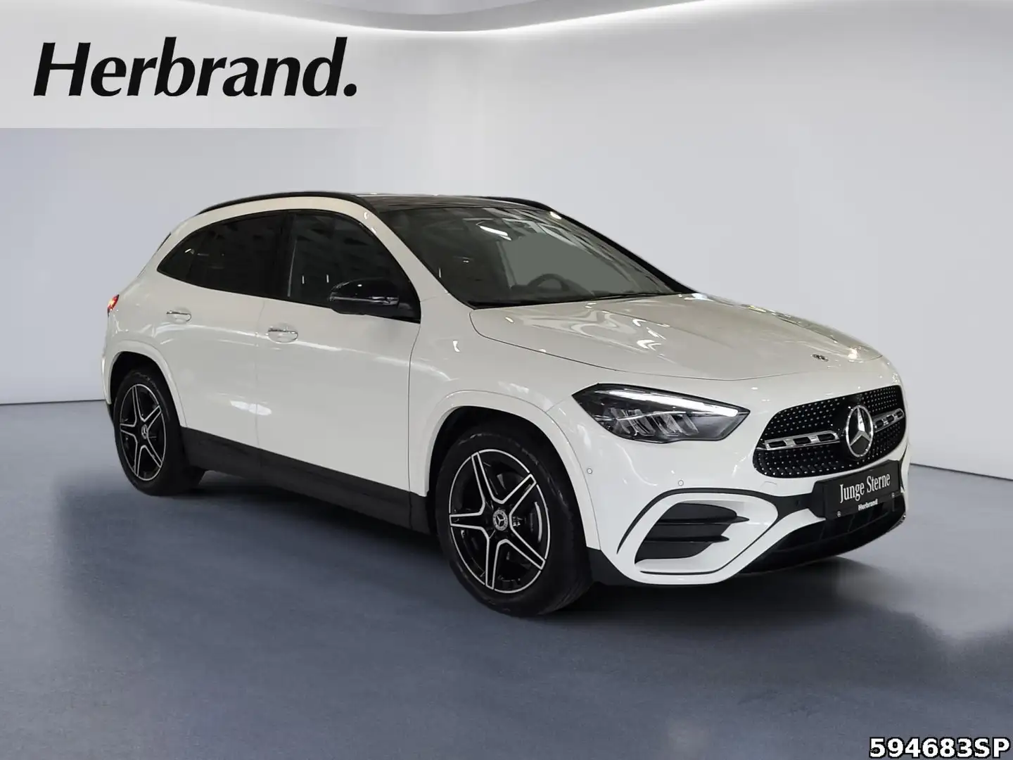Mercedes-Benz GLA 200 AMG AHK PANORAMA 360° KEYLESS-GO LED Weiß - 2