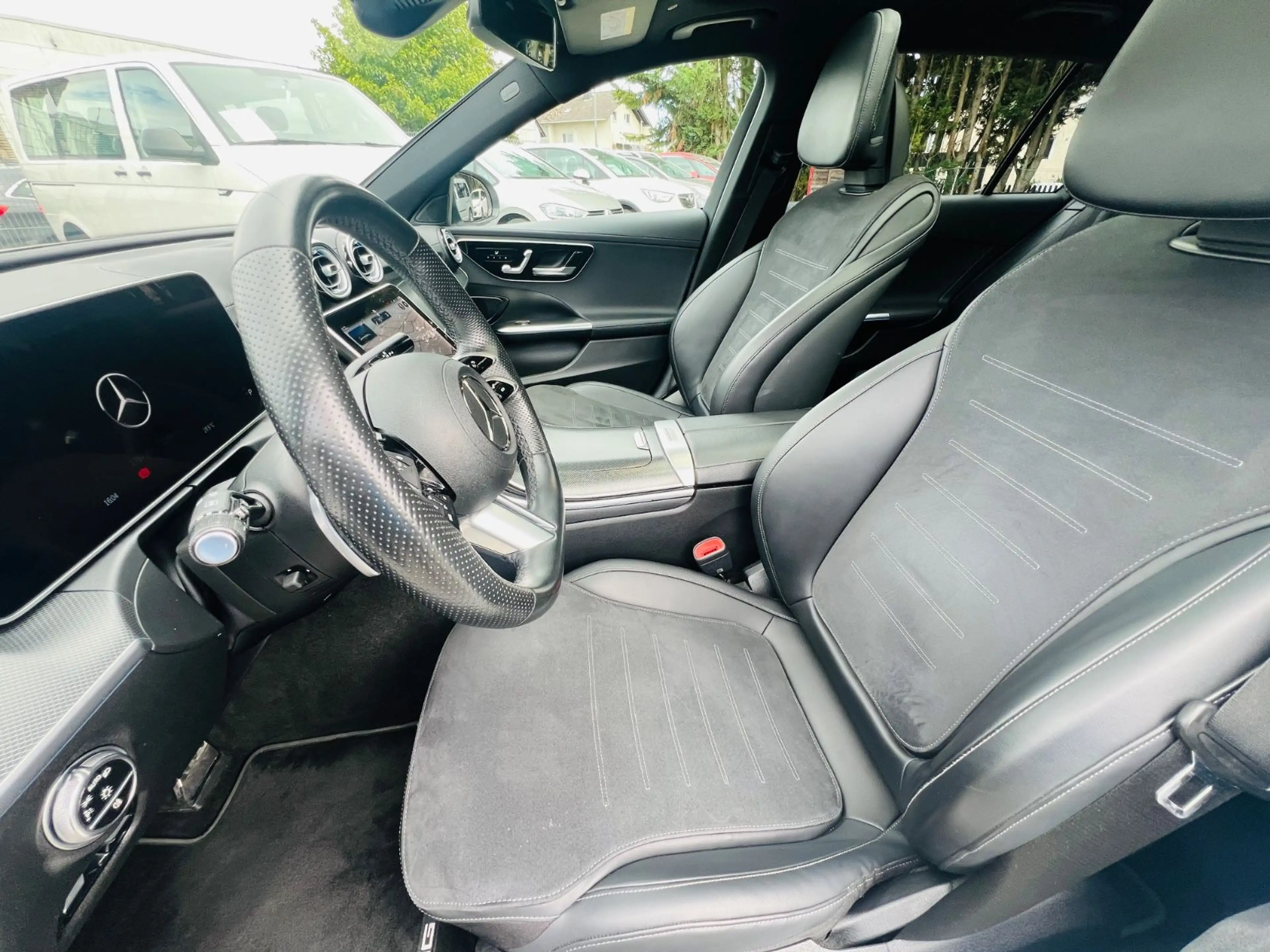 Mercedes-Benz C 300 e T-Modell/Pano/Carplay/AMG-Line — photo 12