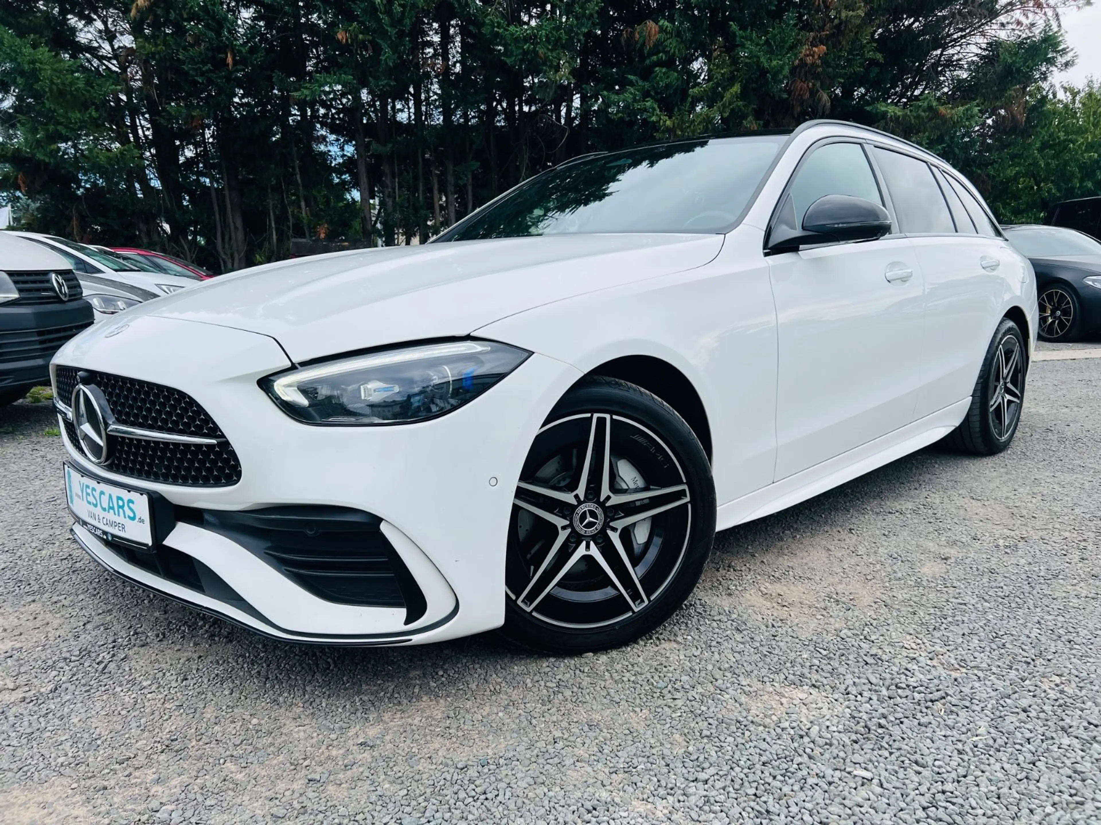 Mercedes-Benz C 300 e T-Modell/Pano/Carplay/AMG-Line