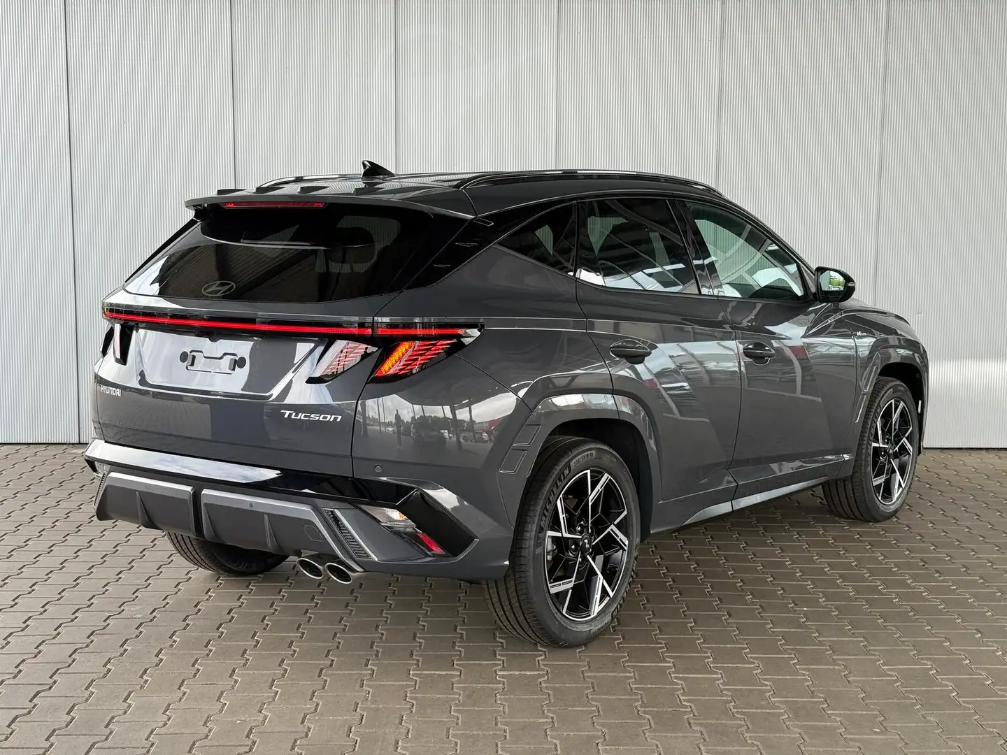 Hyundai TUCSON N-Line 1.6 T-GDI / E-Klappe PDC V&H + Kamera Ke... Grau - 2