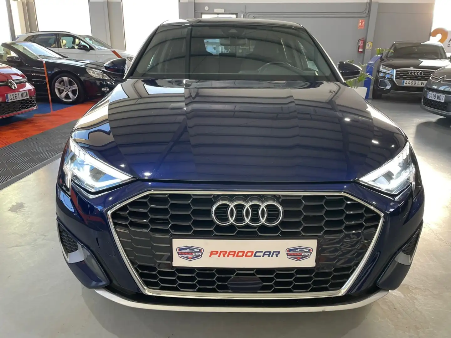 Audi A3 Sportback 35 TFSI Azul - 2