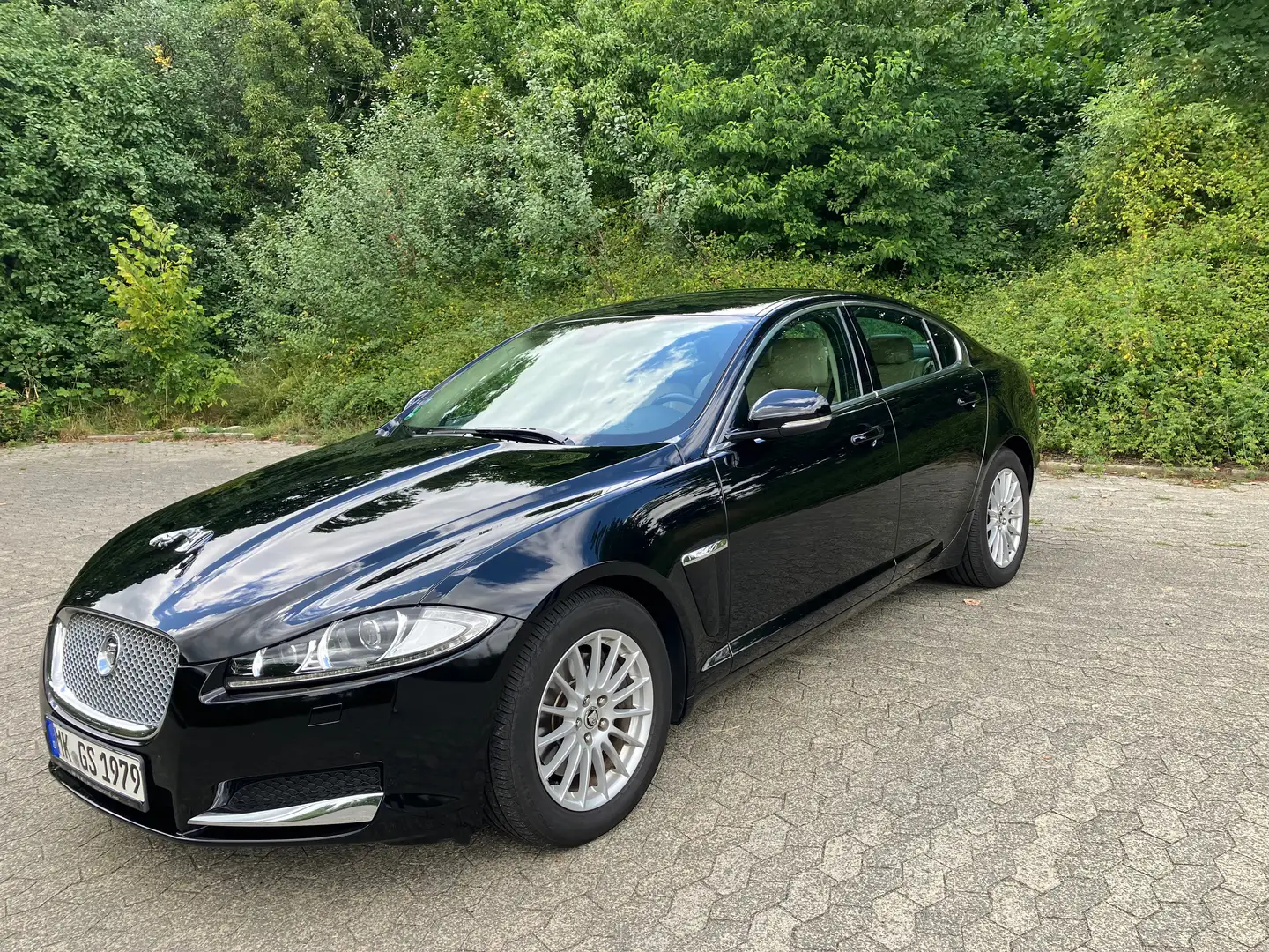 Jaguar XF XF 2.2 Diesel Negru - 2