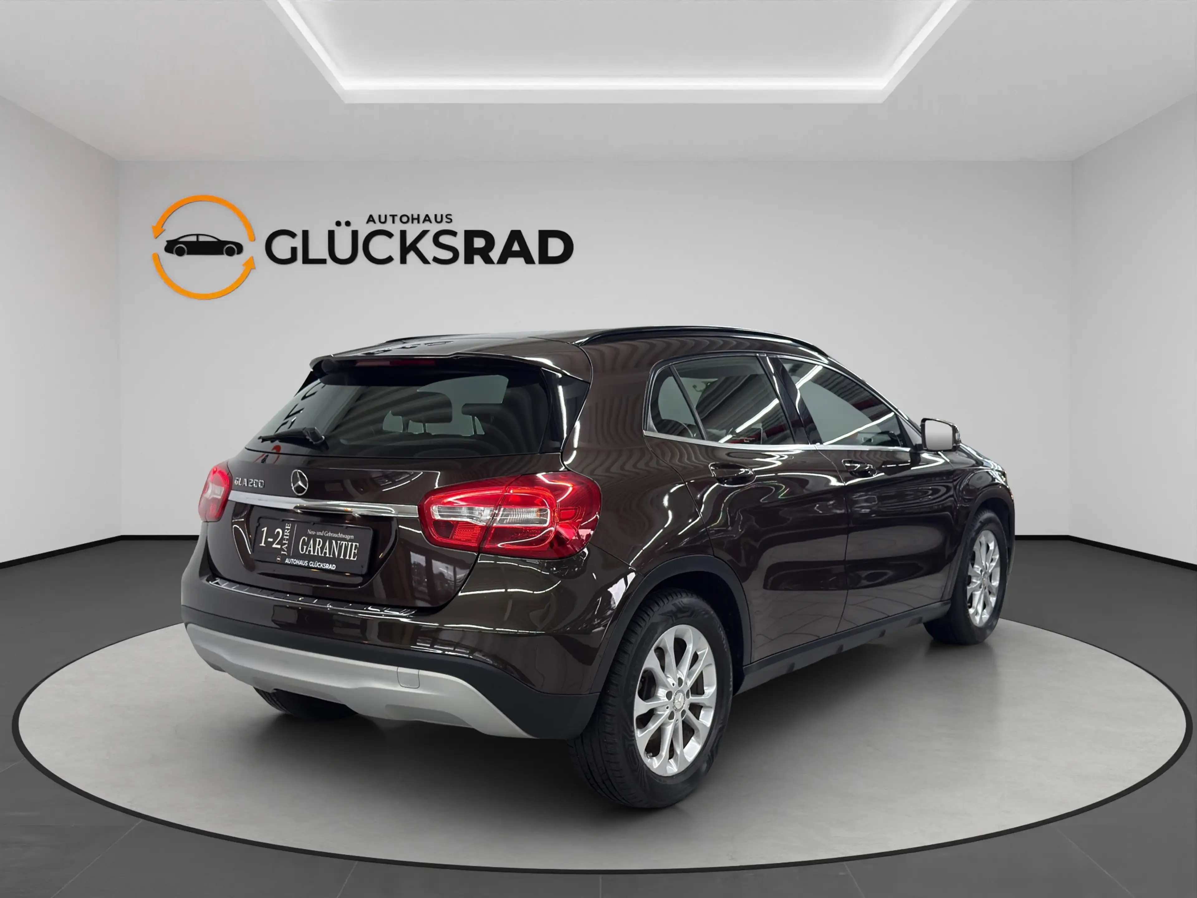 Mercedes-Benz GLA 200 GLA 200 T-Leder HU Service neu Bluetooth — photo 8