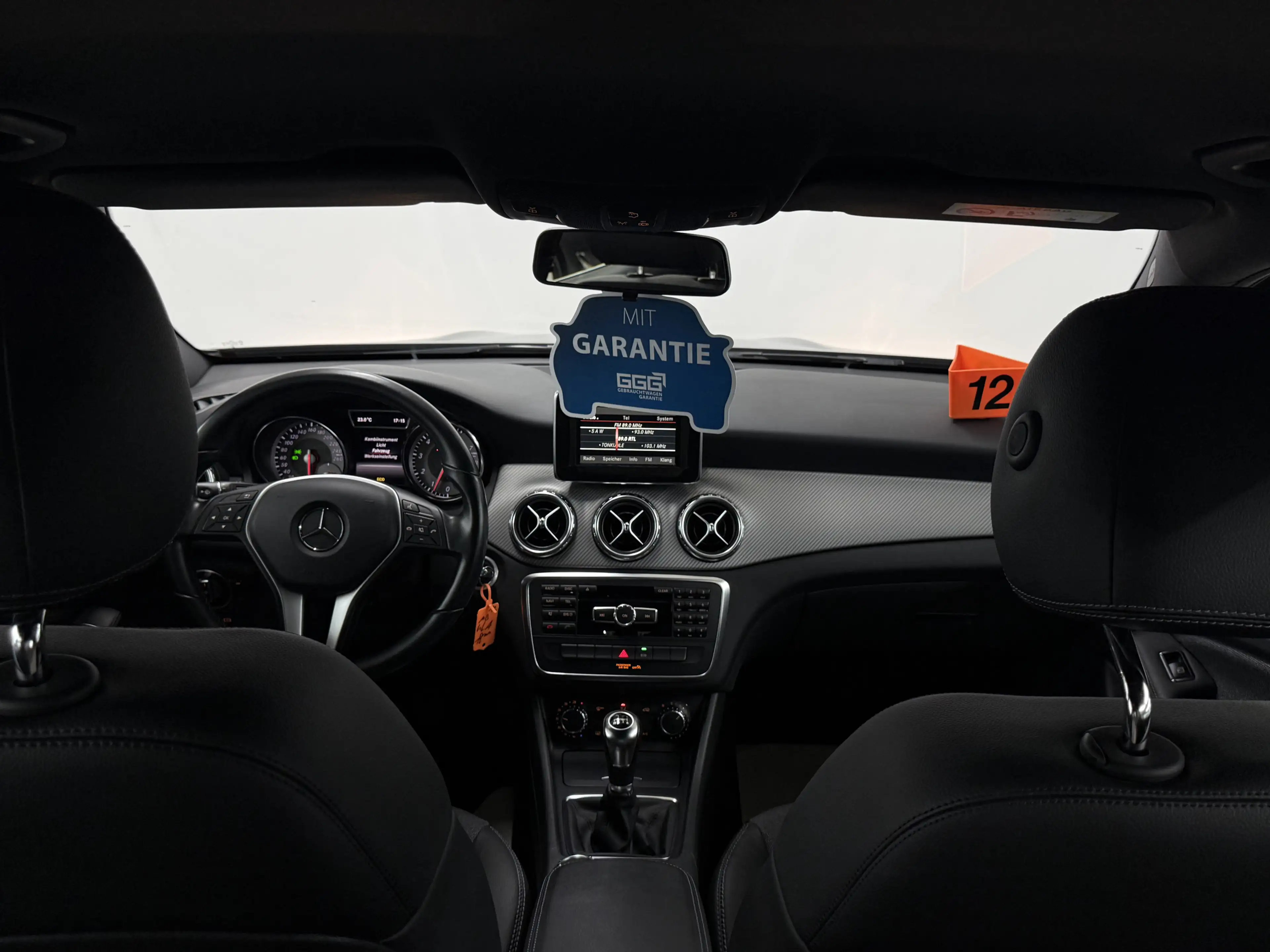 Mercedes-Benz GLA 200 GLA 200 T-Leder HU Service neu Bluetooth — photo 5