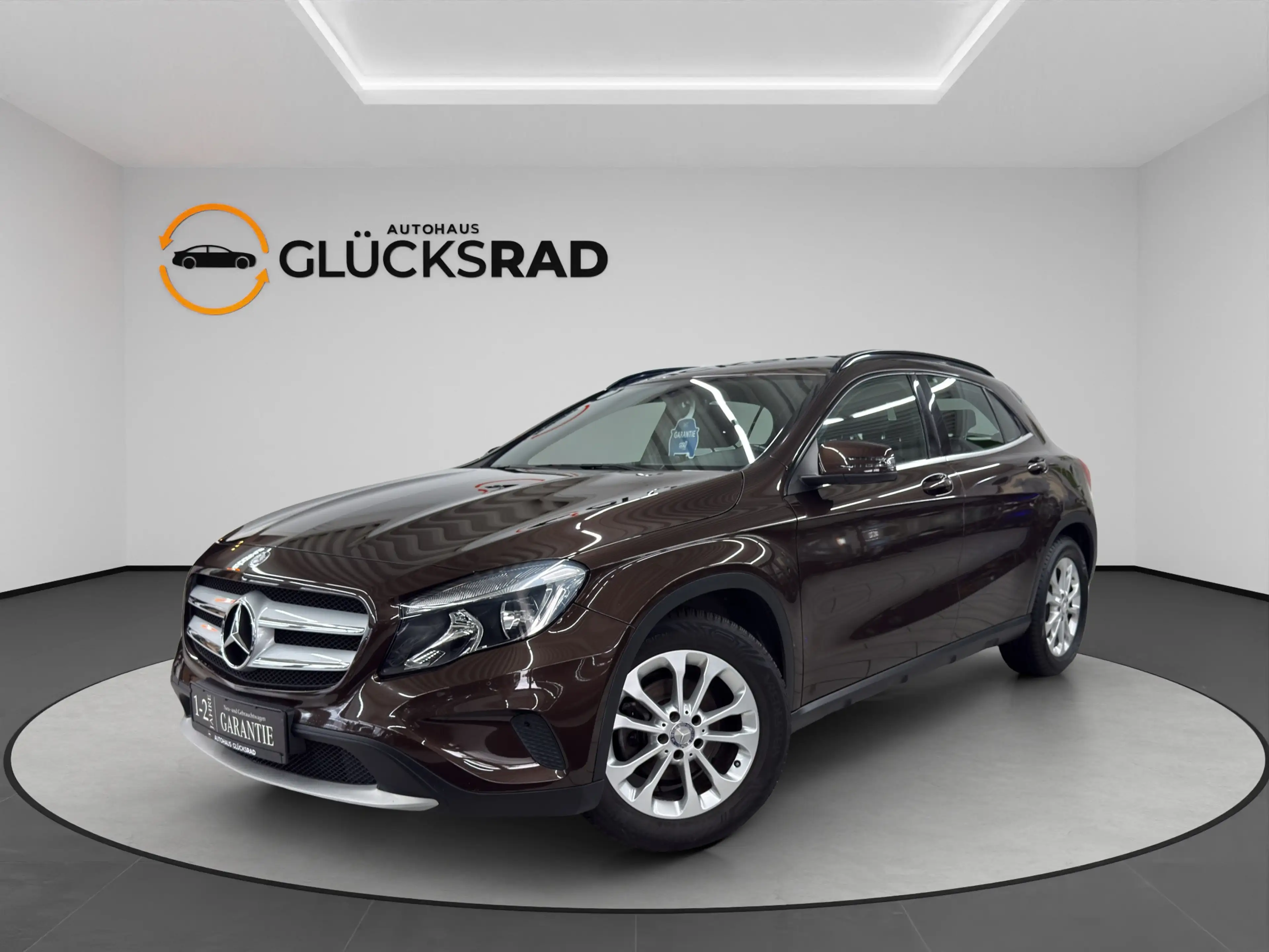 Mercedes-Benz GLA 200 GLA 200 T-Leder HU Service neu Bluetooth