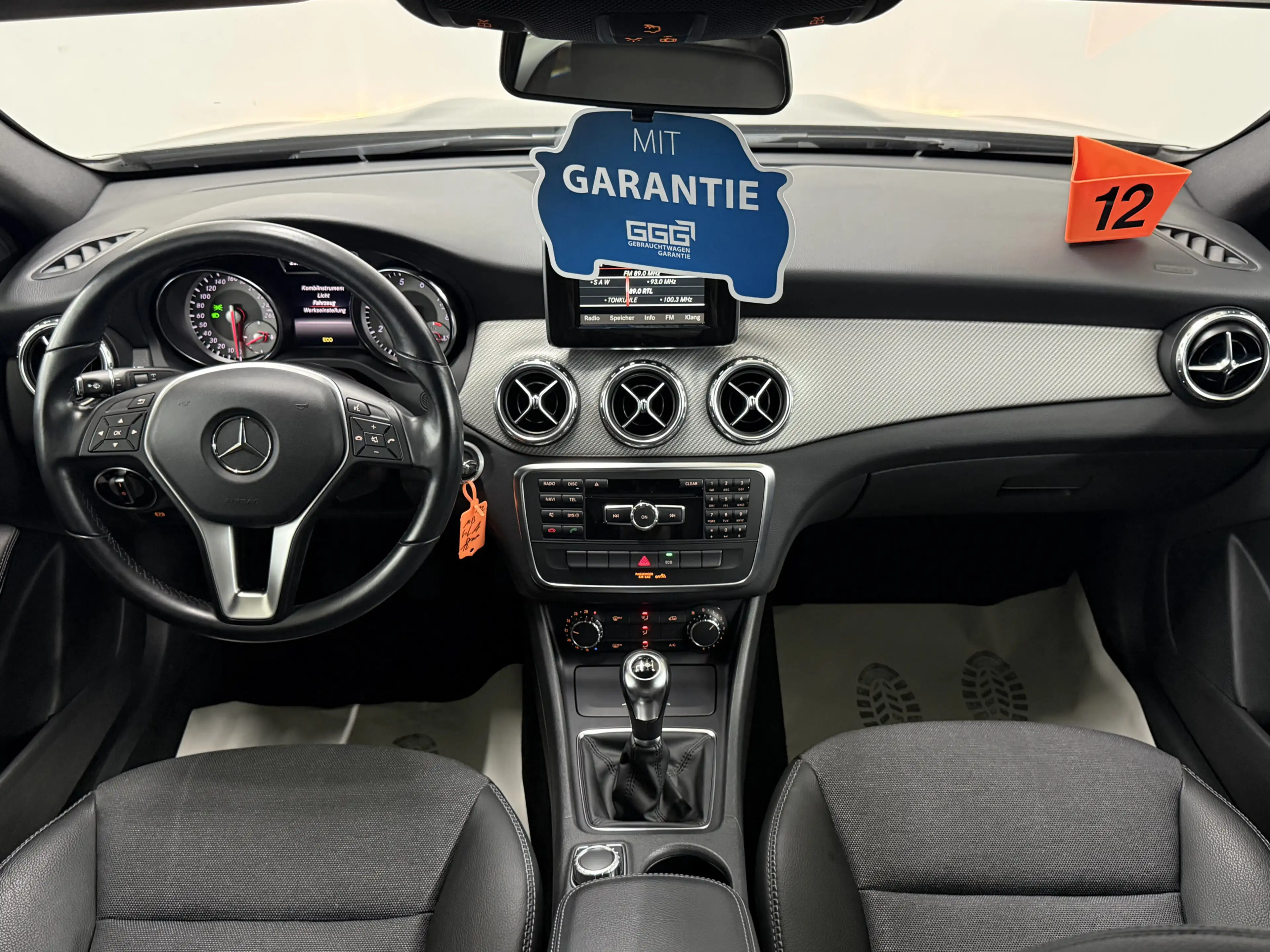Mercedes-Benz GLA 200 GLA 200 T-Leder HU Service neu Bluetooth — photo 11