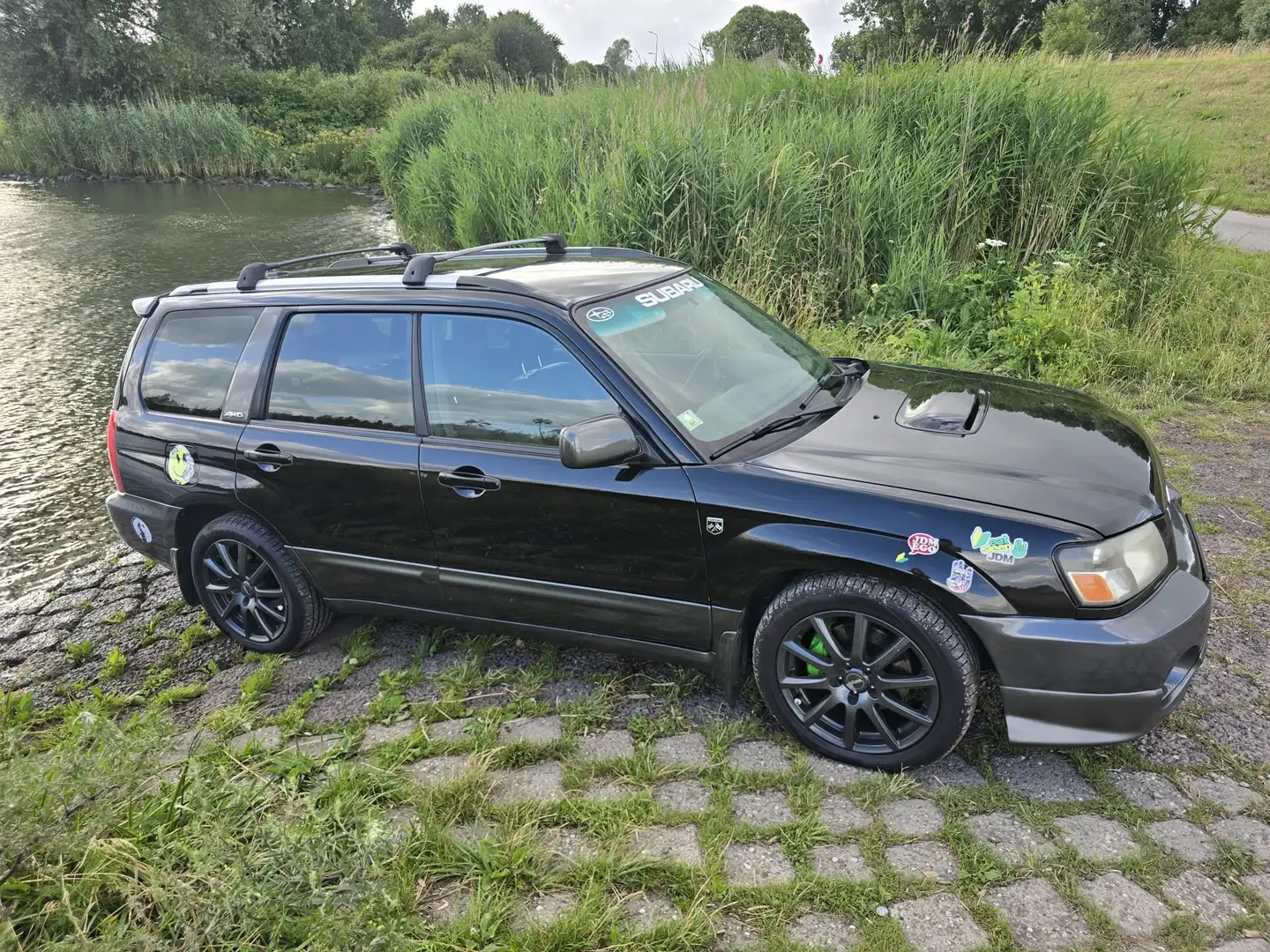 Subaru Forester Zwart - 1