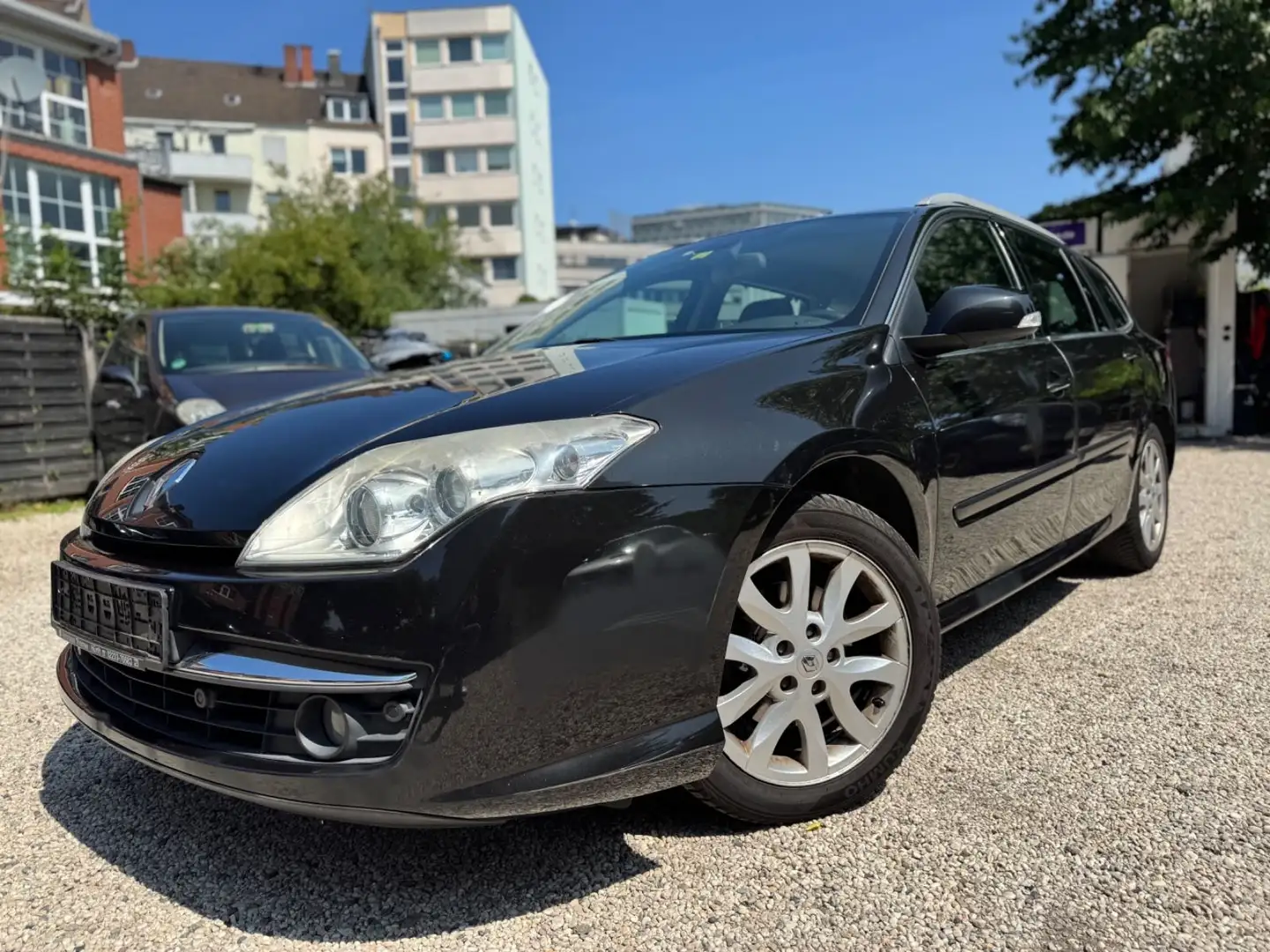 Renault Laguna III Grandtour Luxe/KLIMATR./NAVI/PDC/TÜV Zwart - 1