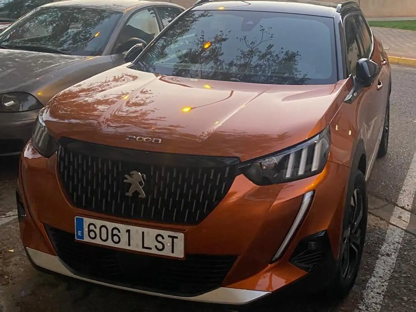 Peugeot 2008 2008 1.2 PureTech S Naranja - 2