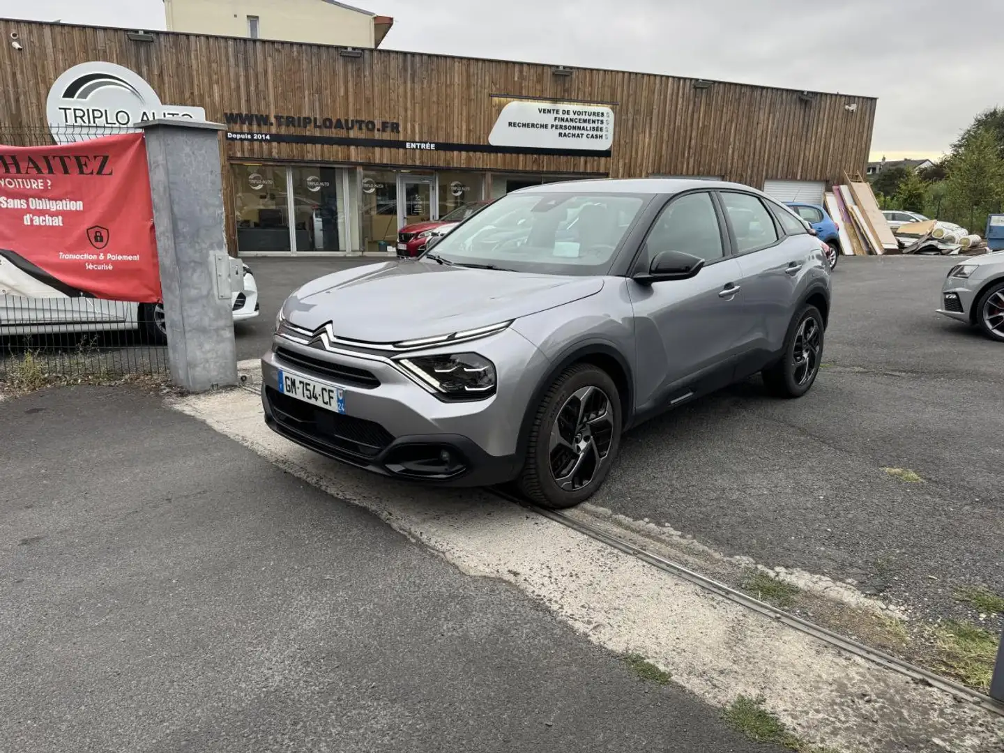 Citroen C4 1.5 BlueHDi - 110 S\u0026S Feel Pack Gps + Camera AR + Clim Gris - 1