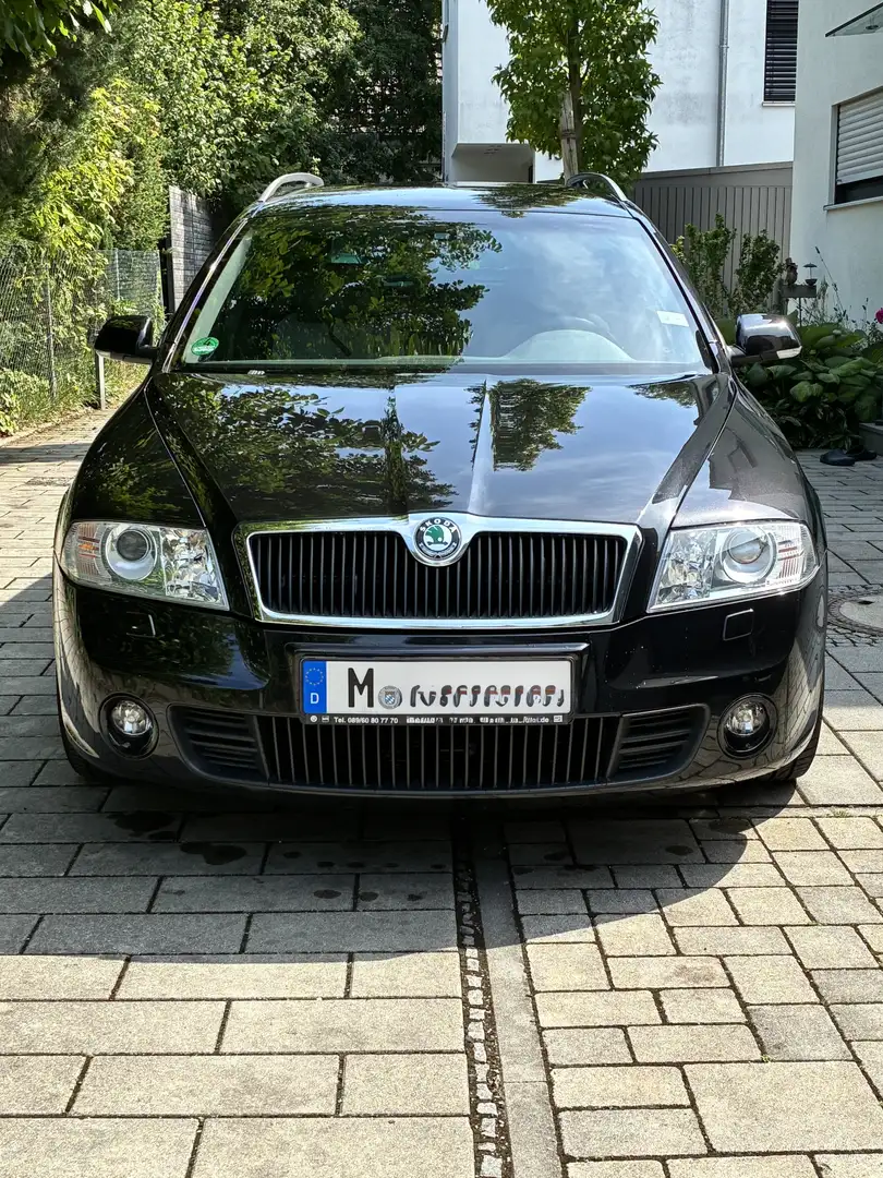 Skoda Octavia Combi 2.0 TDI DPF RS - wenig km / 8-fach bereift Schwarz - 2
