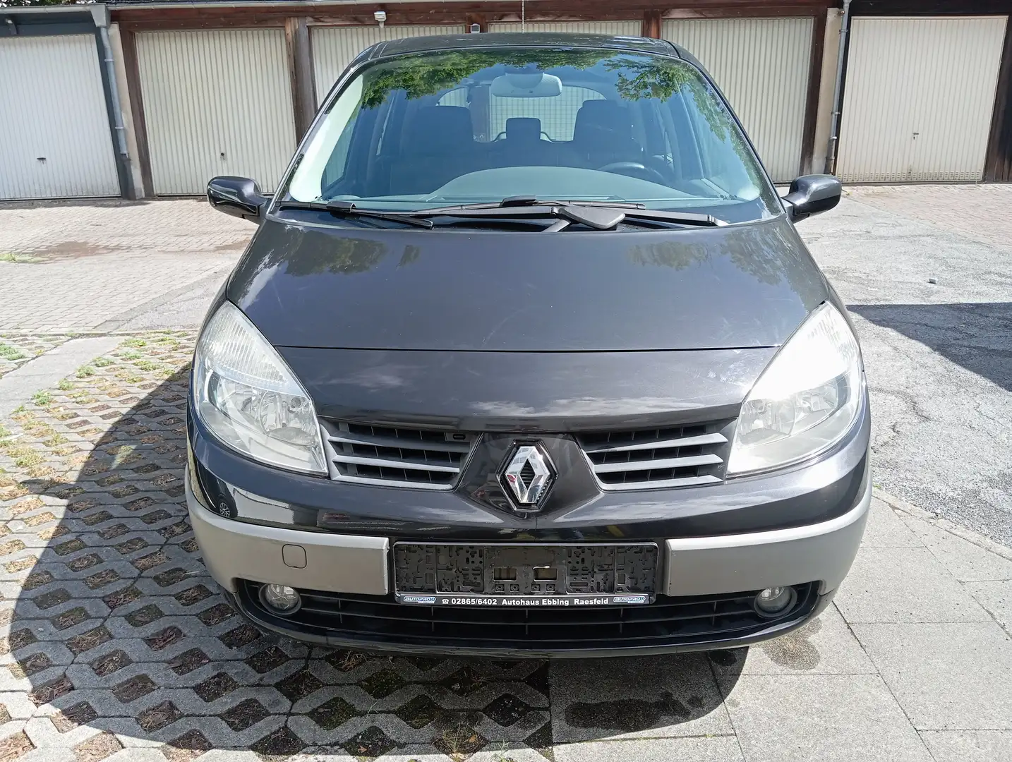 Renault Scenic 1.6 16V Confort Dynamique Schwarz - 1
